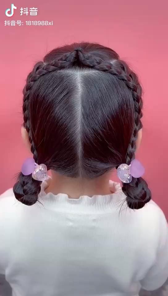 An Easy but Cute Hairstyle for your baby girl.