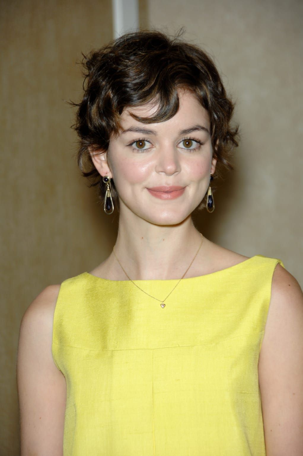 Ask a Hairstylist: The Best Short Haircuts for Naturally Curly Hair