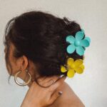 flower hair clip, cute claw clip hairstyle, that girl hair