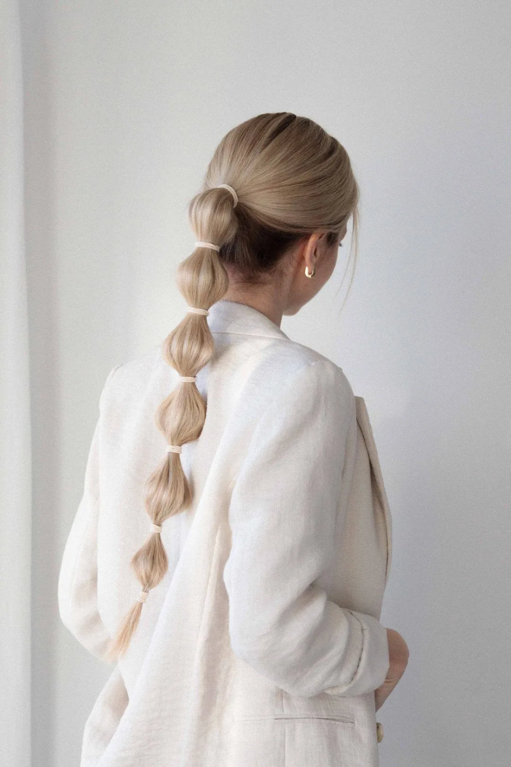 7 Trendy and Effortlessly Cool Hairstyles To Try This Summer (2022)