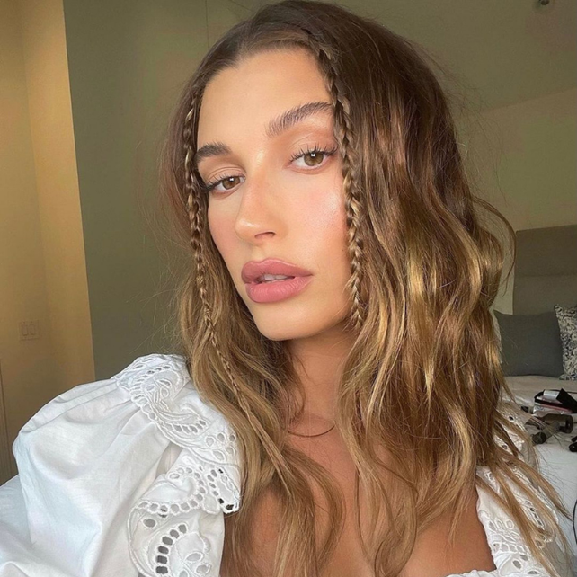 All of our favourite celebrity no-makeup makeup looks