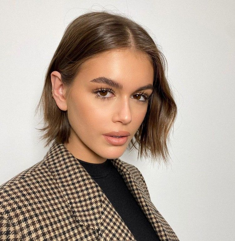 The Bixie Is Officially The Fashion Girl Short Haircut of 2023 — The Zoe Report